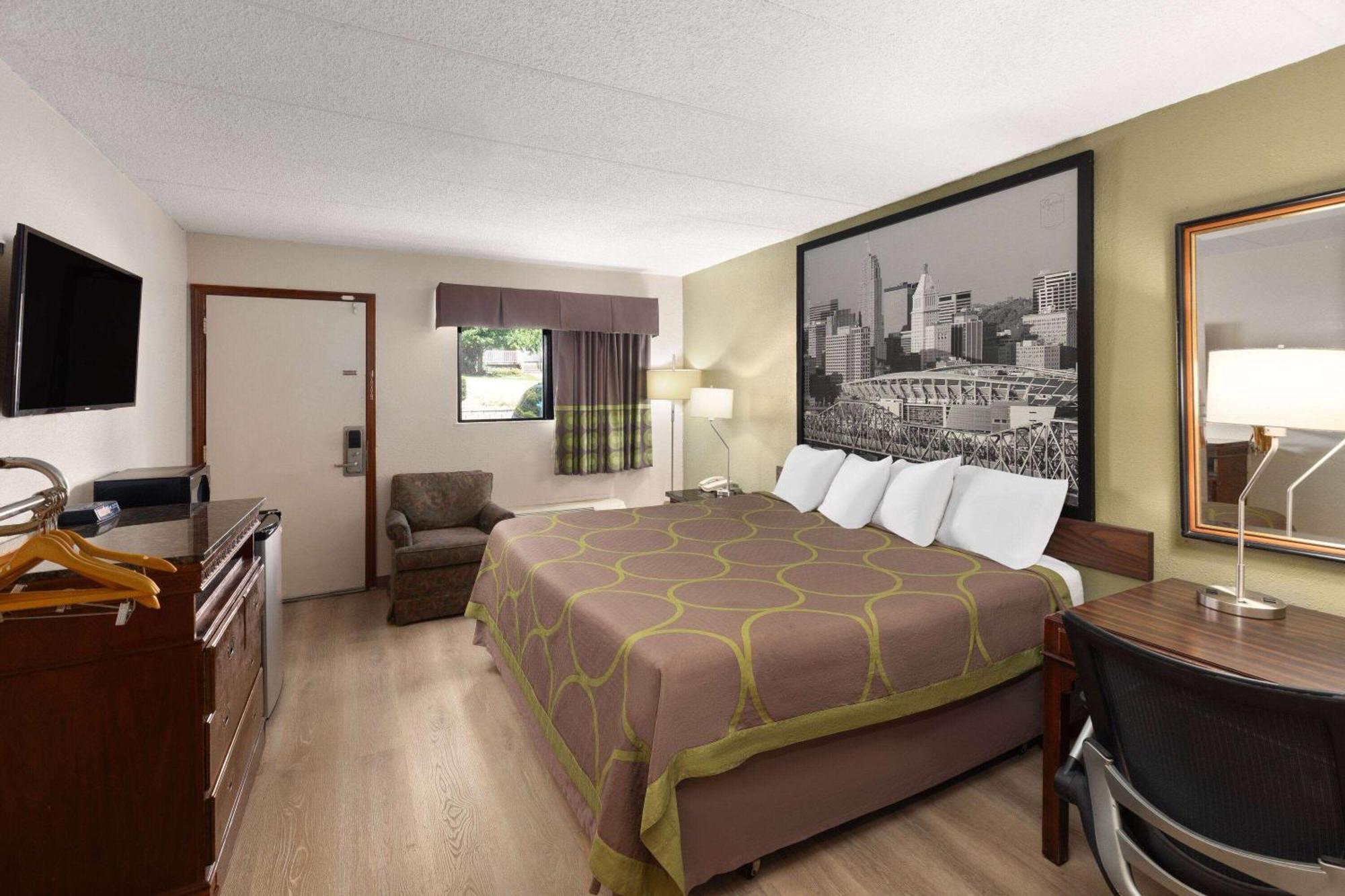 Super 8 By Wyndham Fort Mitchell Cincinnati Area Buitenkant foto