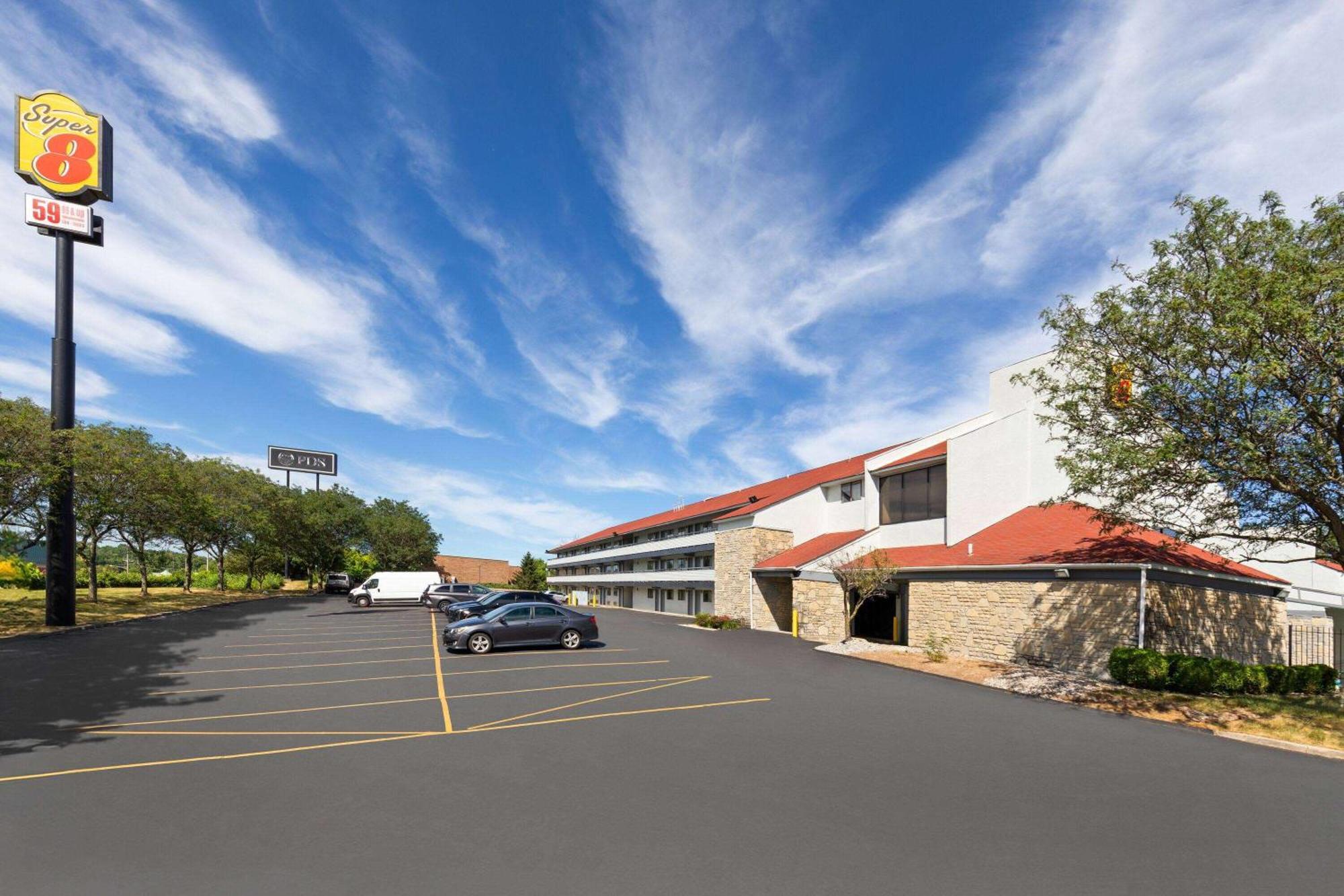 Super 8 By Wyndham Fort Mitchell Cincinnati Area Buitenkant foto